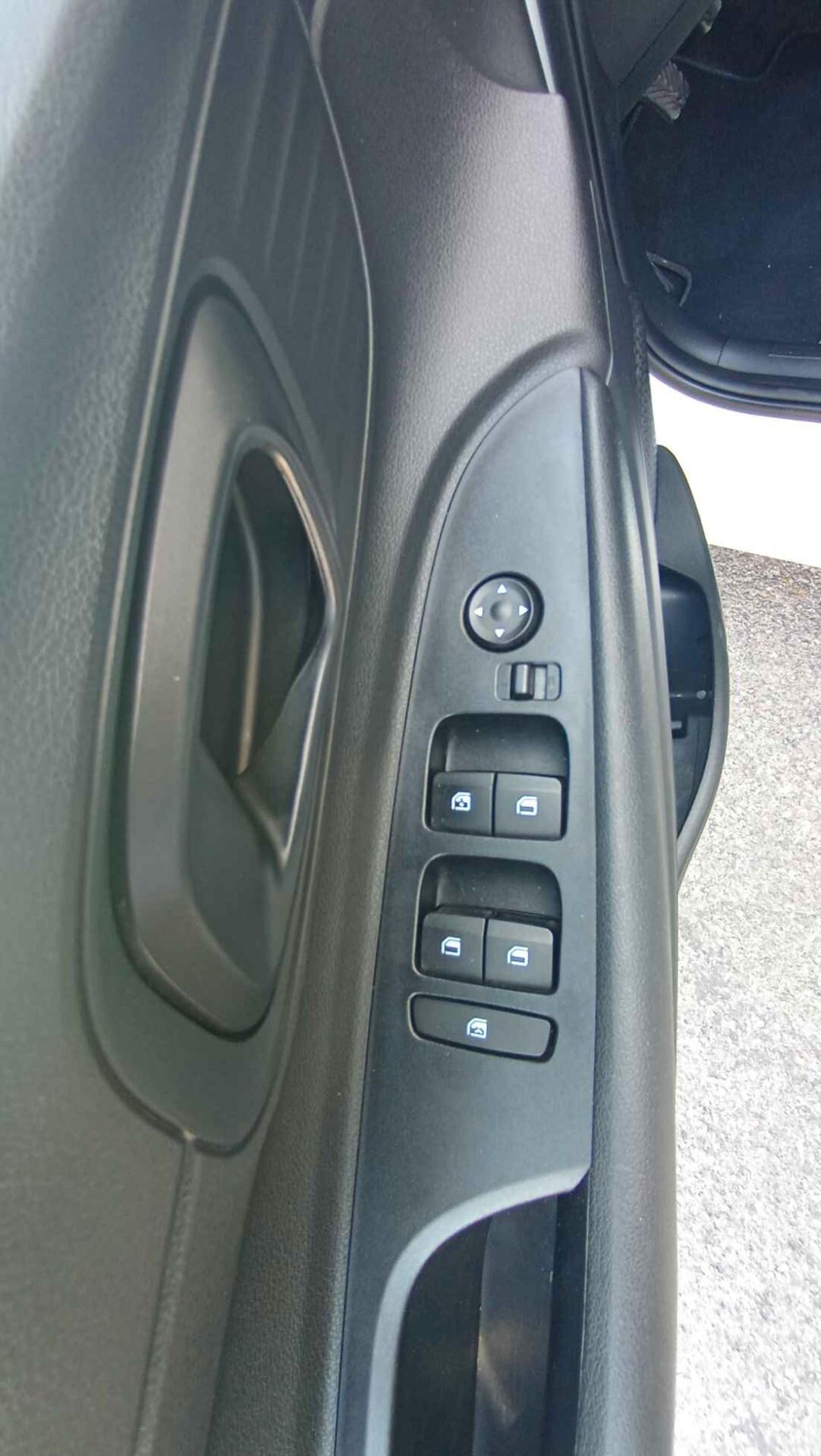 HYUNDAI i20 1.2 BZ - OK NEOPATENTATI - UNICO PROP.