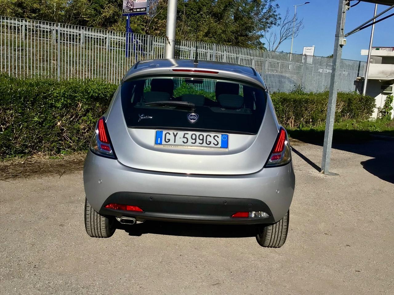 Lancia Ypsilon 1.2 69 CV 5 porte Gold