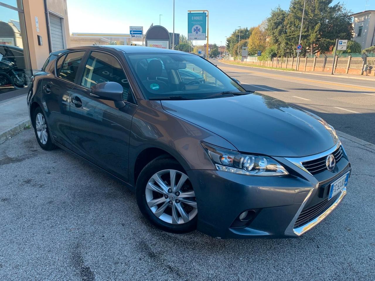 Lexus CT 200h Hybrid Executive Neopatentati