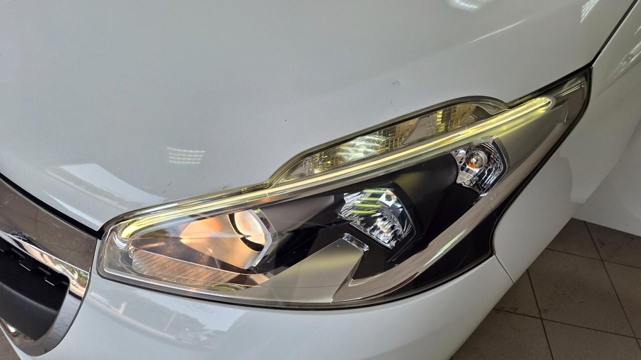 Peugeot 208 BlueHDi 75 5 porte Allure