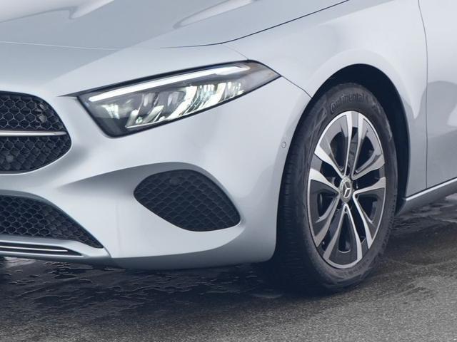 MERCEDES-BENZ A 180 Automatic Progressive Advanced