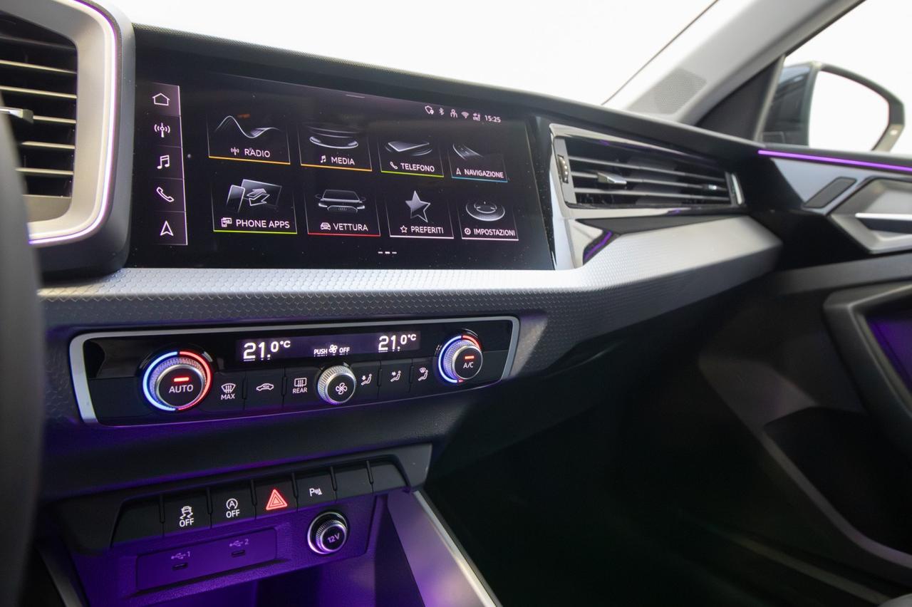 Audi A1 Sportback 30 Tfsi S-line Black Identity S-tronic