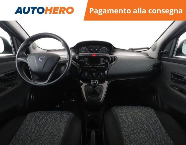 LANCIA Ypsilon 1.0 FireFly 5 porte S&S Hybrid Ecochic Silver