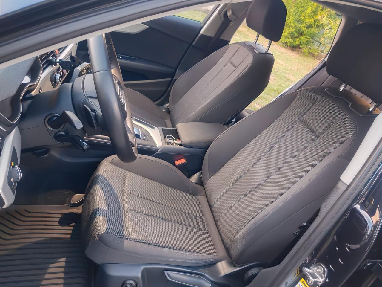 Audi A4 2.0 TDI" 150 cv S tronic Sport 2016