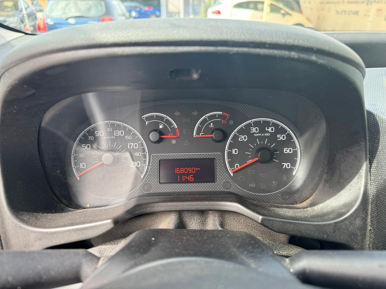 Fiat Qubo 1.3 MJT 95 CV Trekking