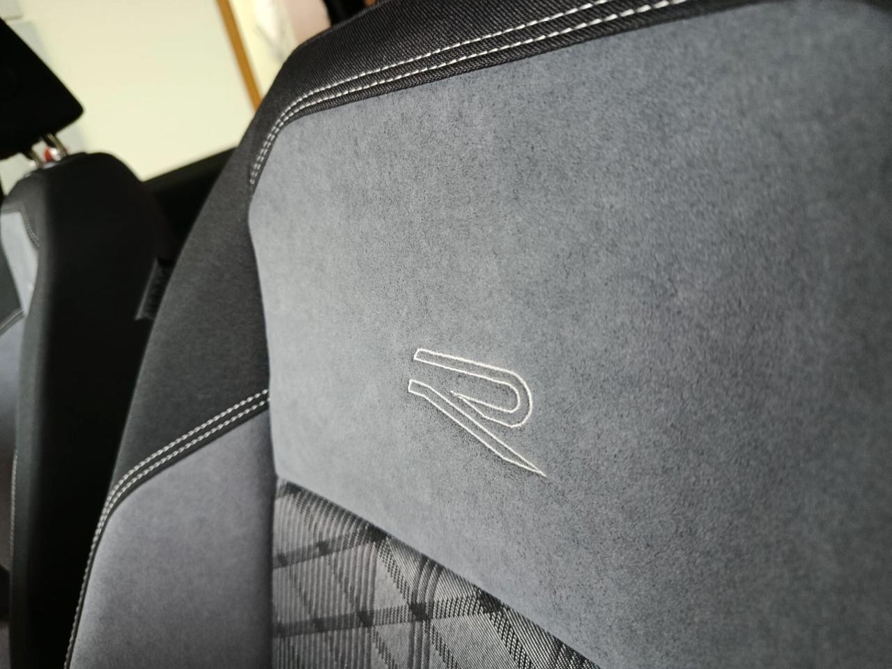 Volkswagen Taigo 1.0 TSI 115 CV R-Line