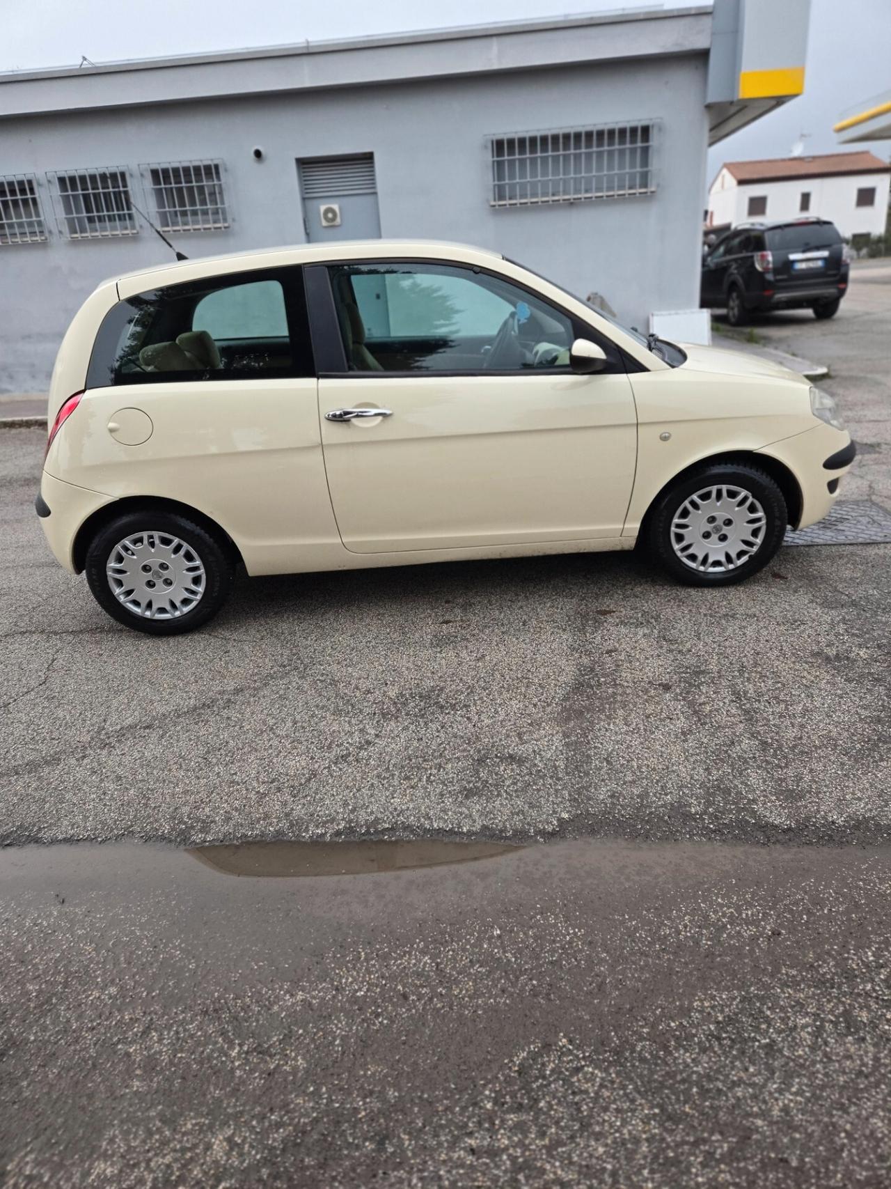 Lancia Ypsilon 1.2 benzina