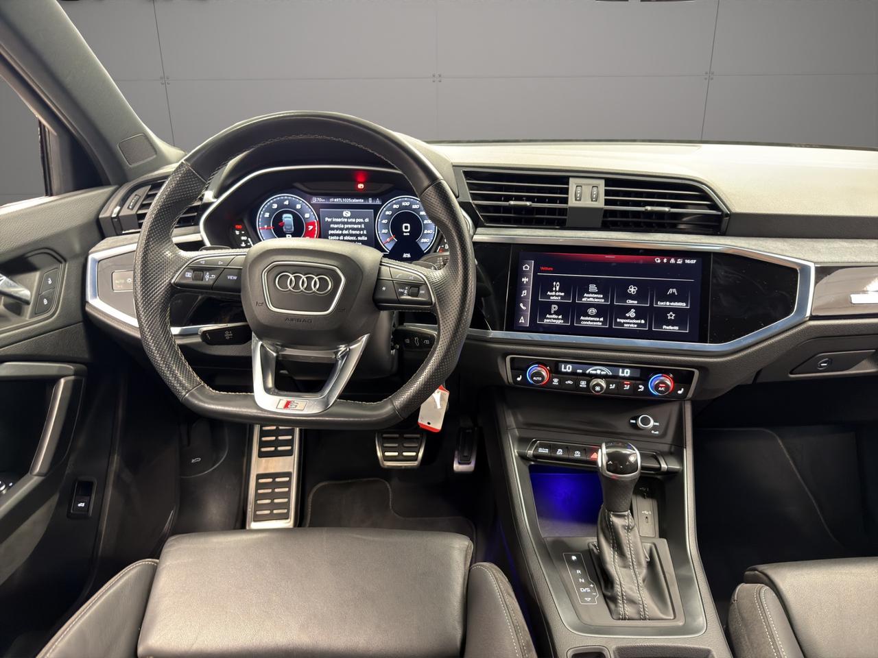 Audi Q3 Sportback S-Line Sportback 35 1.5 tfsi S line - Audi Black Line- Promo Finanziamento - Unipro