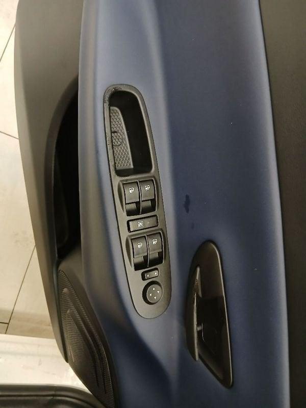 Lancia Ypsilon 1.0 firefly hybrid Platino s&s 70cv