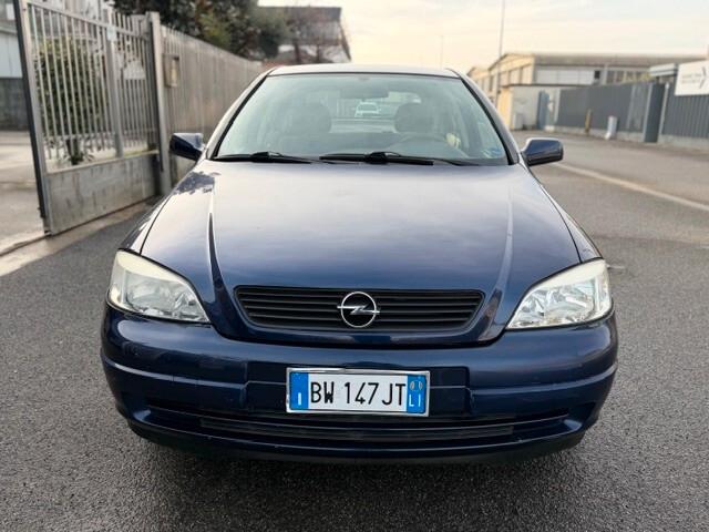 Opel Astra 1.4i 5 porte Euro 4 adatta a neopatentati