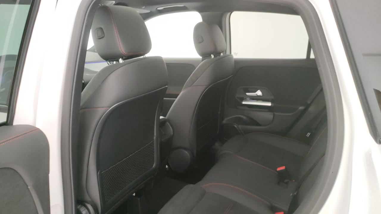 Mercedes-Benz GLA 200 d automatic