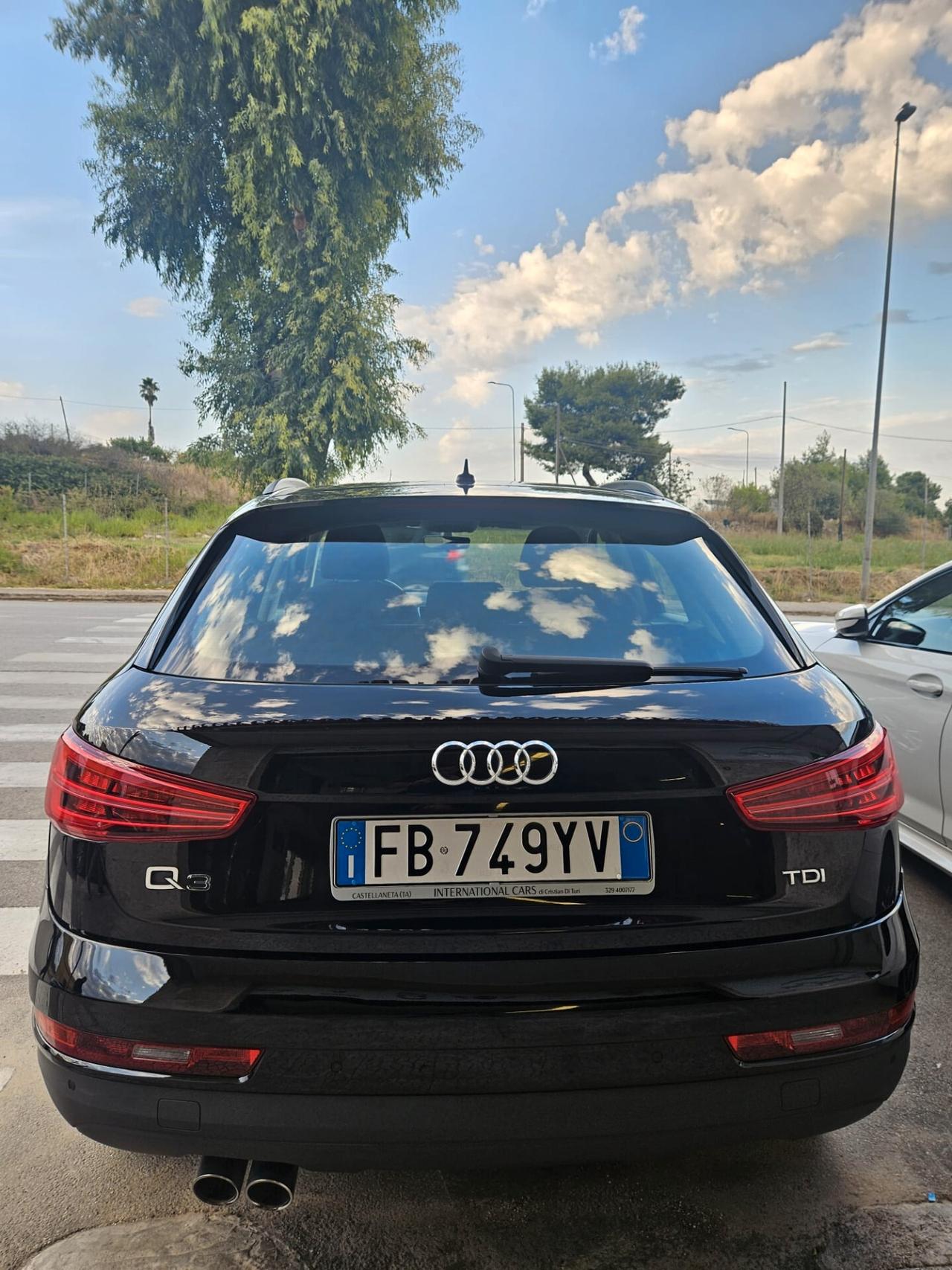 Audi Q3 2.0 TDI 120cv 88kw FULLOPTIONAL