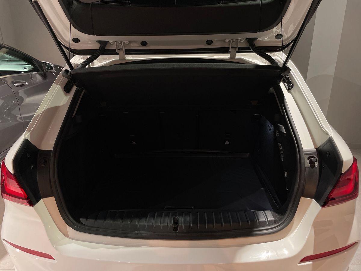 BMW Serie 1 F40 - 118i Sport 140cv auto