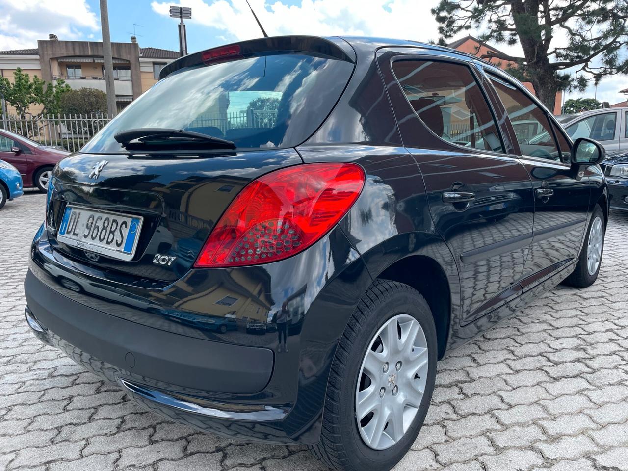 Peugeot 207 5p 1.4 16v XS IDONEA NEOPATENTATI