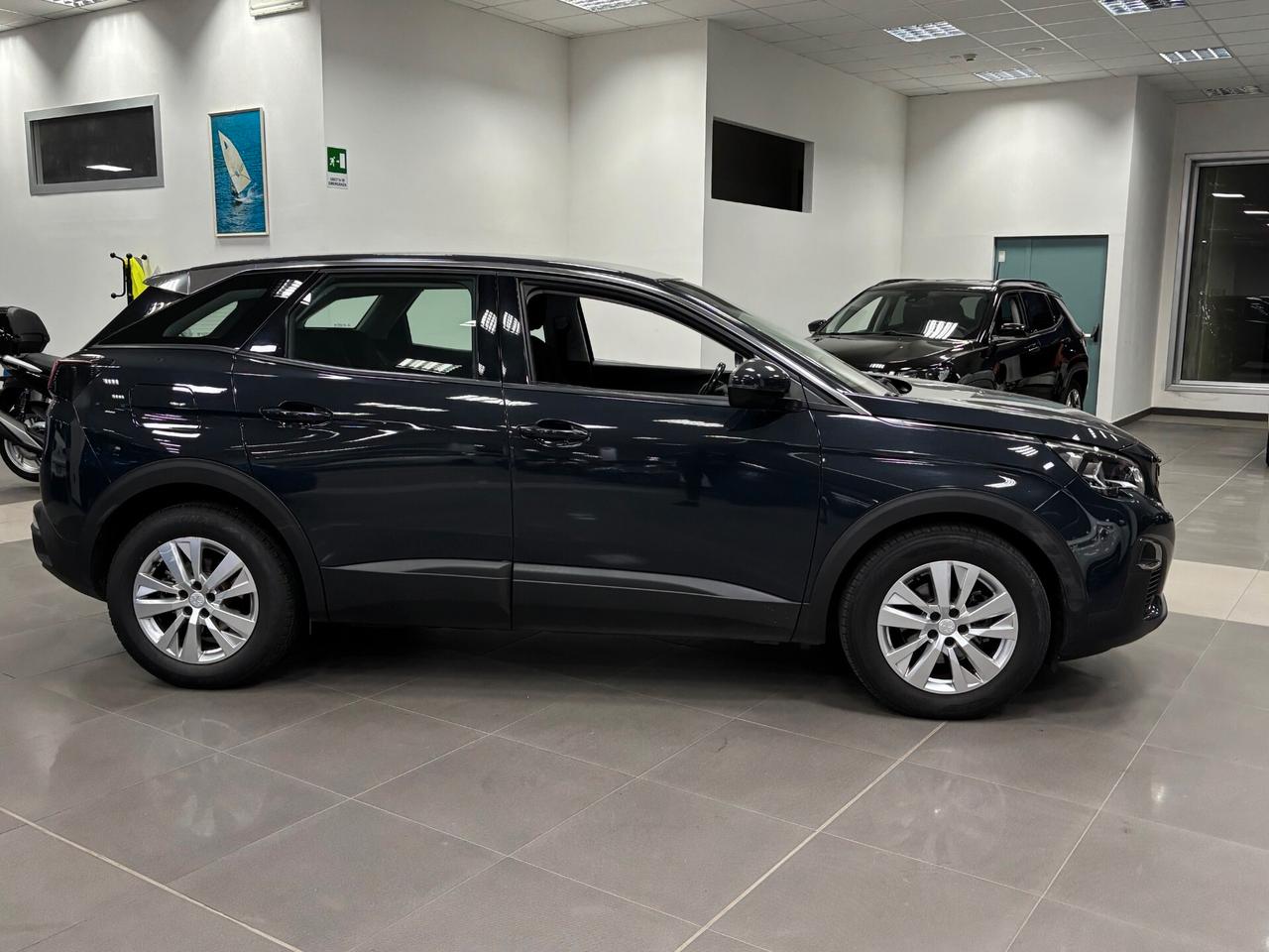 Peugeot 3008 BlueHDi 120 S&S Business