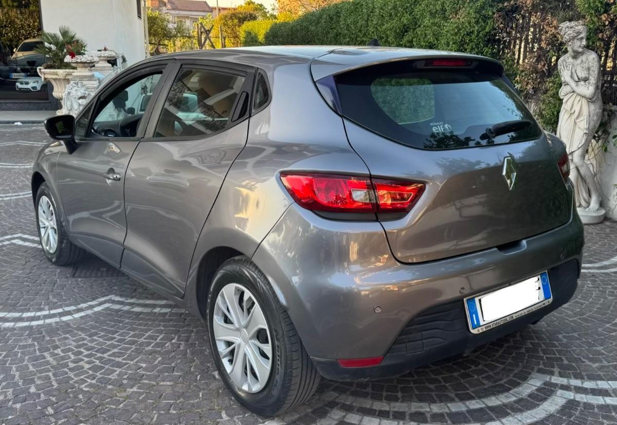 RENAULT Clio 1.2 75 CV 5p. Intens