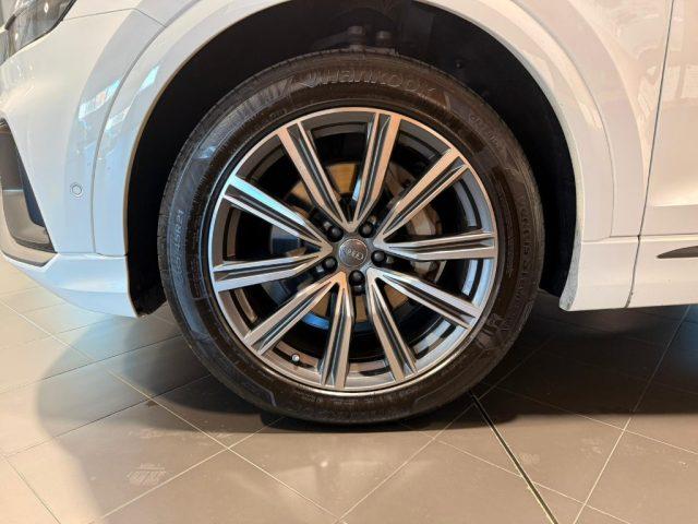 AUDI Q8 50 TDI 286 CV quattro tiptronic S Line TETTO - LED