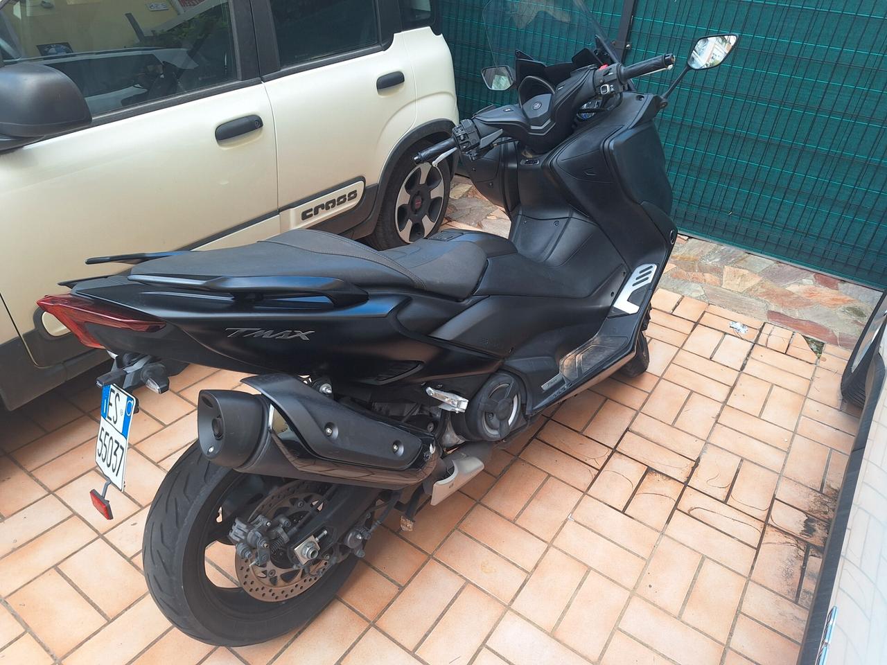 Yamaha TMAX 560 Black