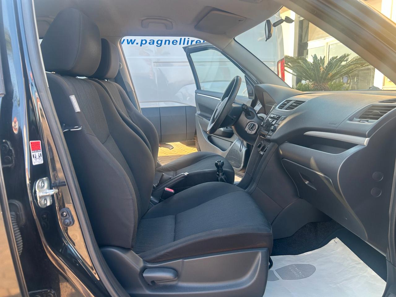 Suzuki Swift 1.3 DDiS Style 5 porte