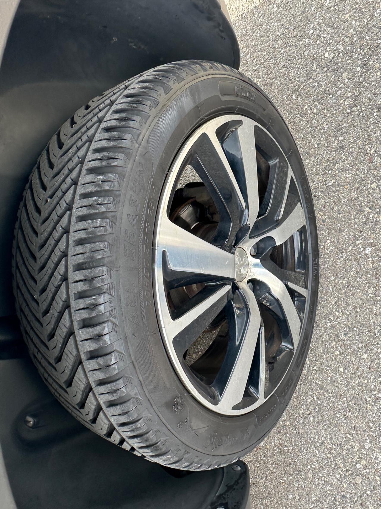 Peugeot 2008 BlueHDi 100 GT Line