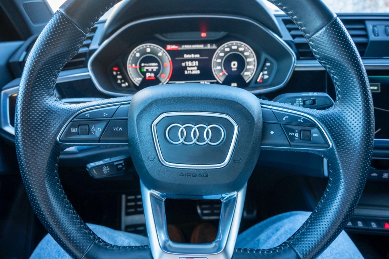 Audi Q3 35 TDI quattro S tronic S-line - GANCIO