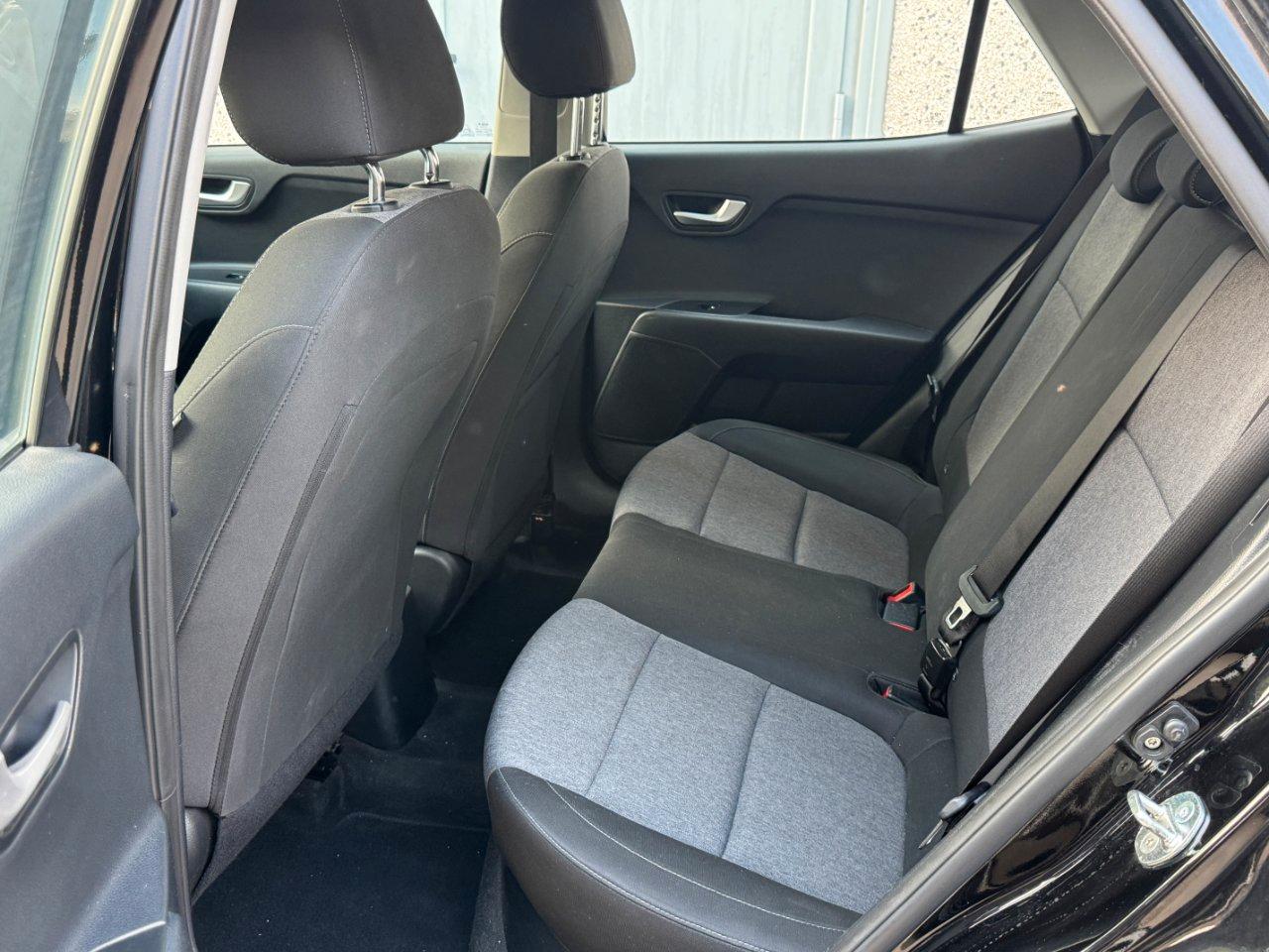 Kia Stonic 1.2 dpi Urban 84cv