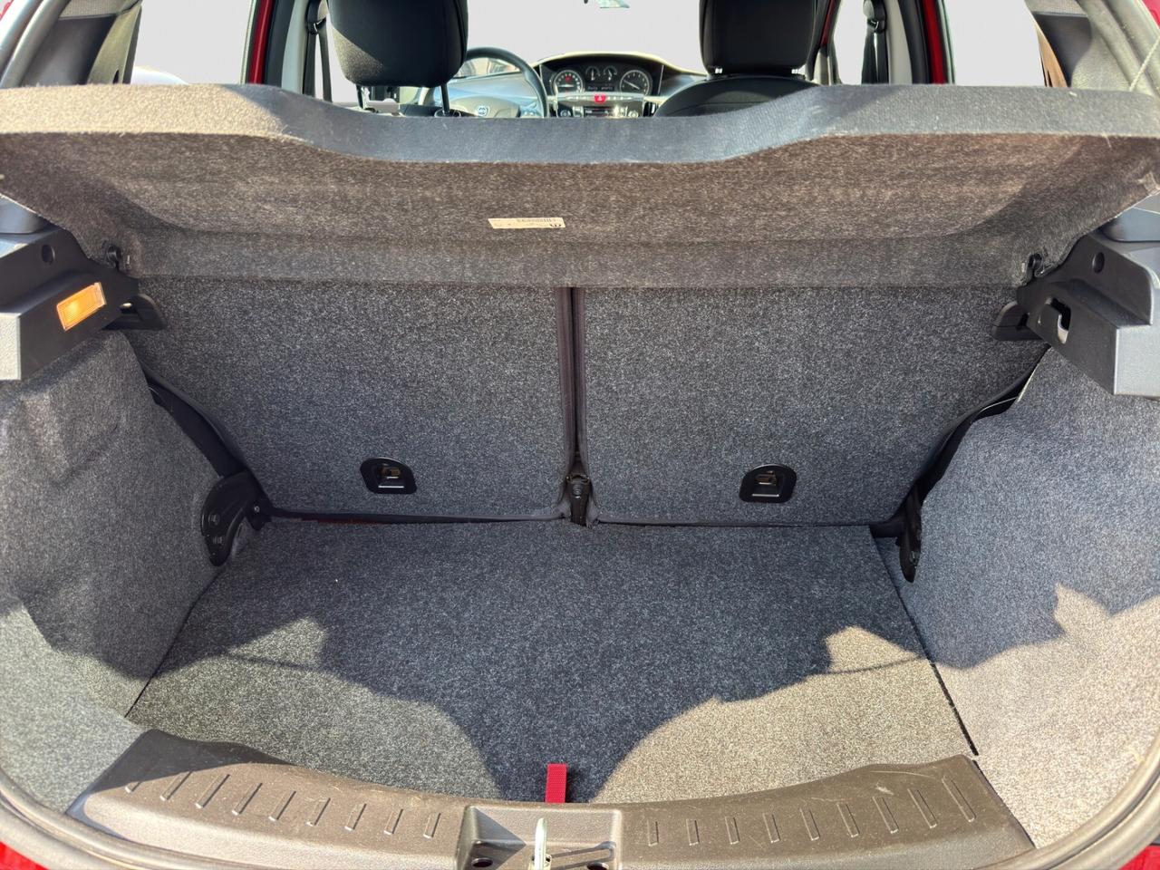 Lancia Ypsilon 1.0 FireFly 5 porte S&S Hybrid Silver