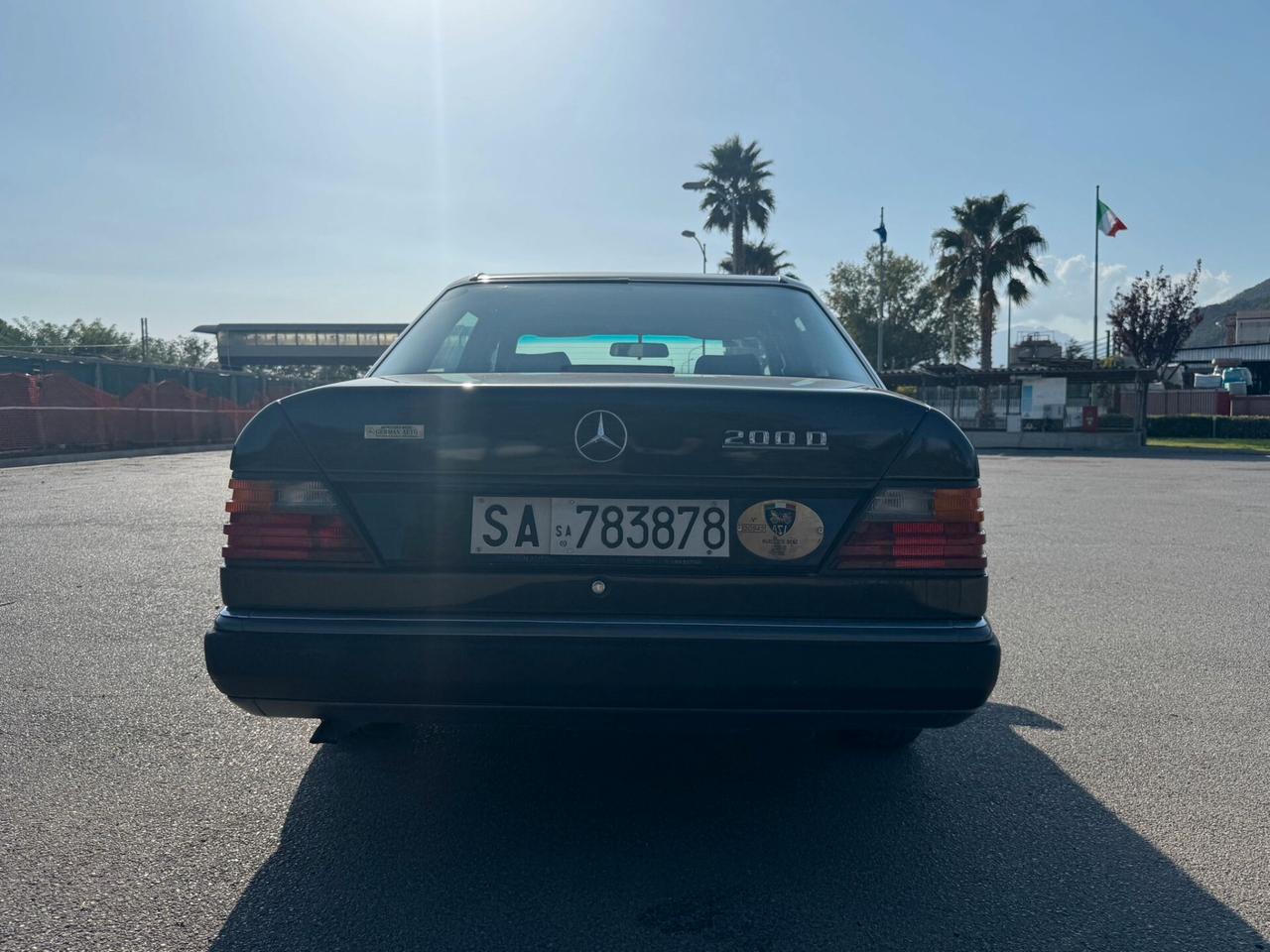 Mercedes-benz 200 D Targa oro 1990