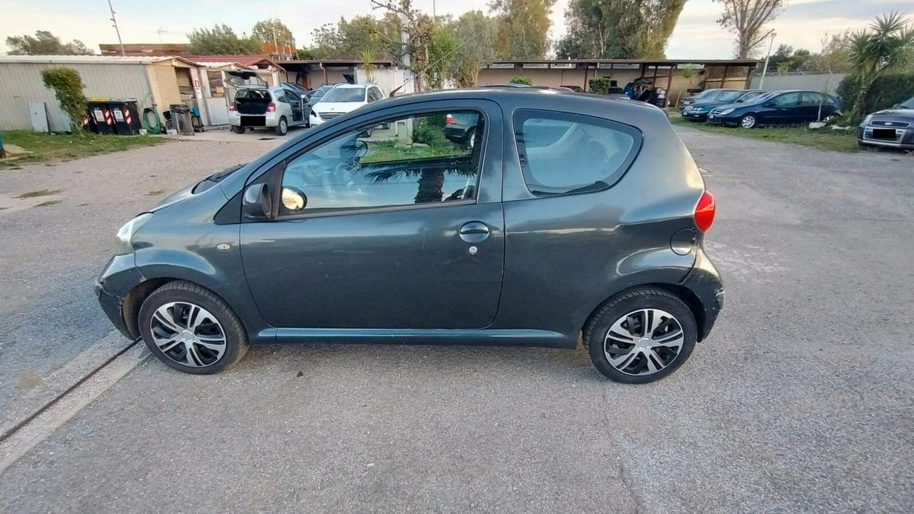 Toyota Aygo 1.0 12V VVT-i 3 porte Sol