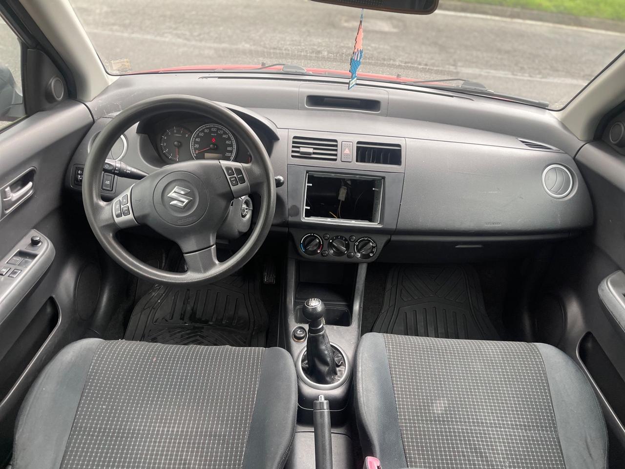 Suzuki Swift 1.3 5p. GPL