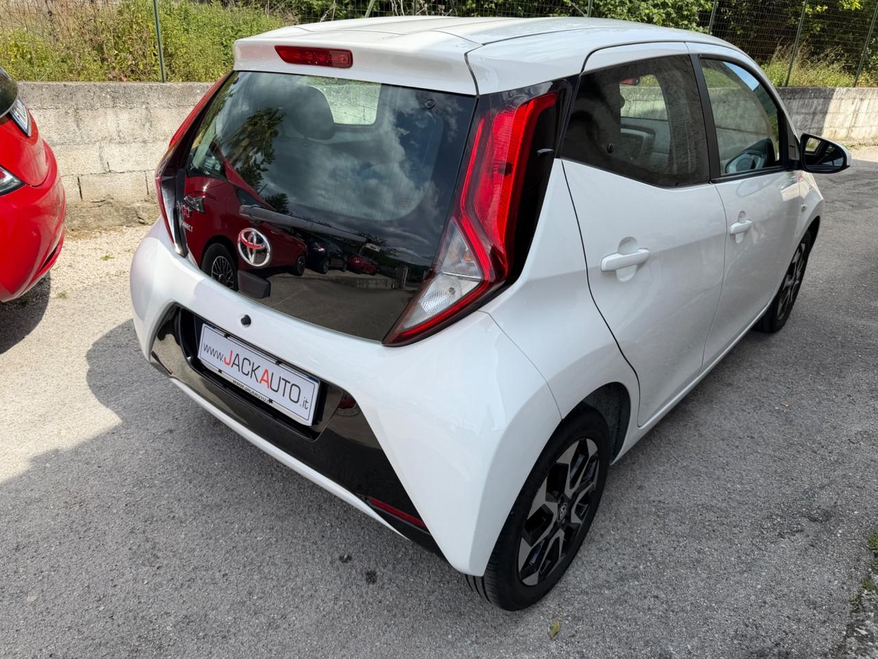 Toyota Aygo 1.0 VVT-i 72 CV 5 porte x-cool