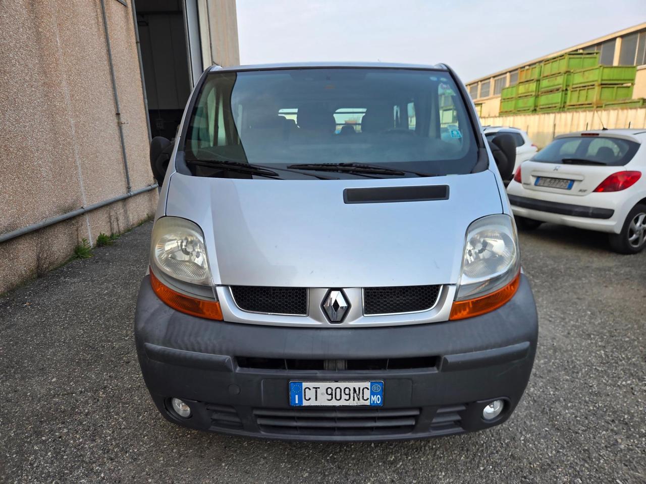 RENAULT Trafic T27 1.9 dci 100cv L1H1 6p.ti N1