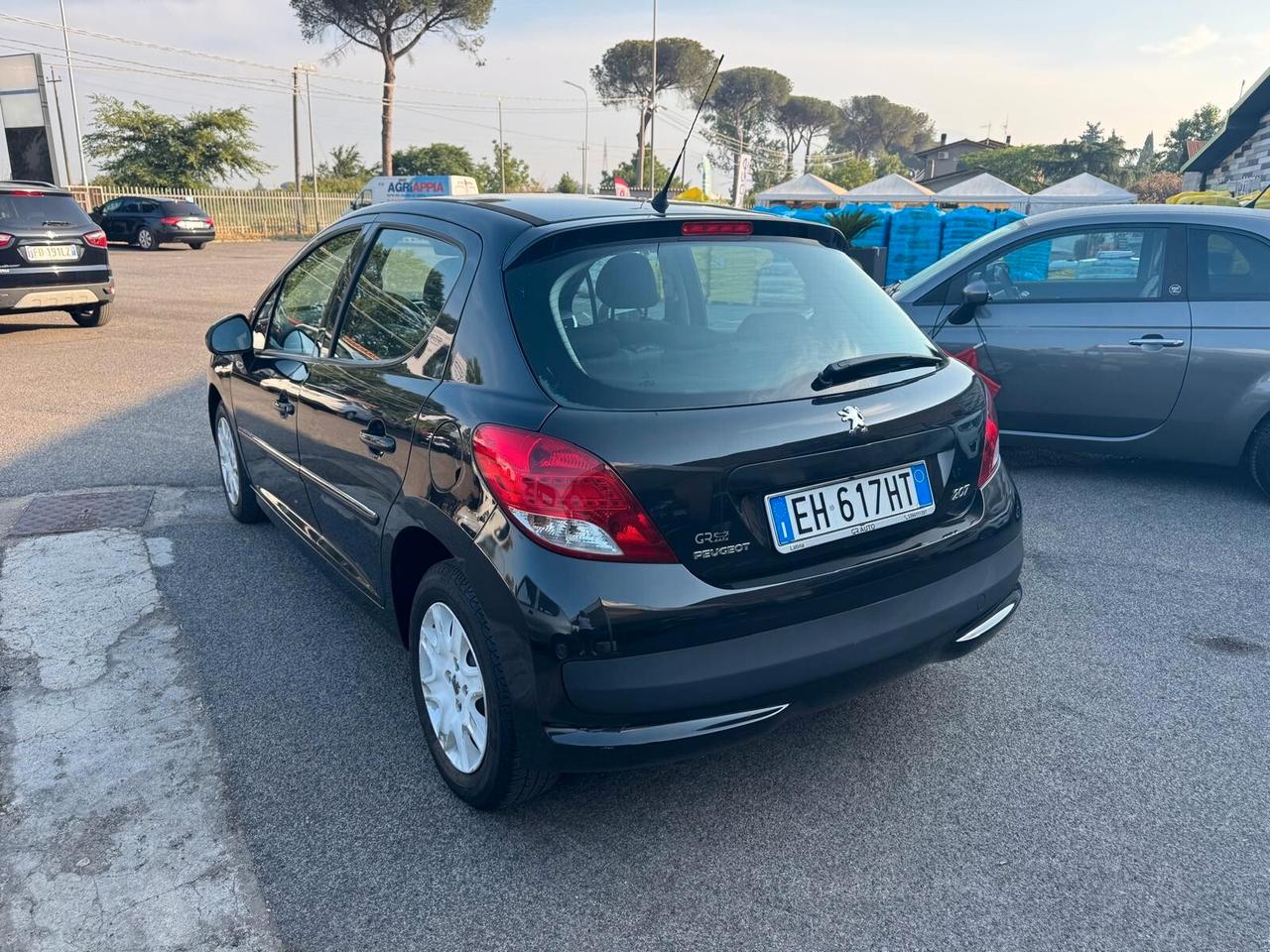 Peugeot 207 1.4 BENZ 5P UNIPRO SOLO 64000 KM - 2012