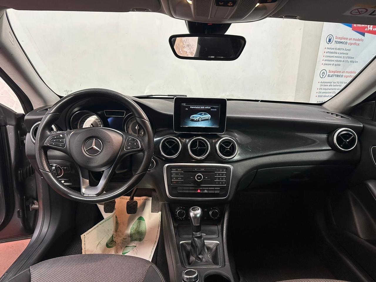 Mercedes-benz CLA 180 CDI Premium