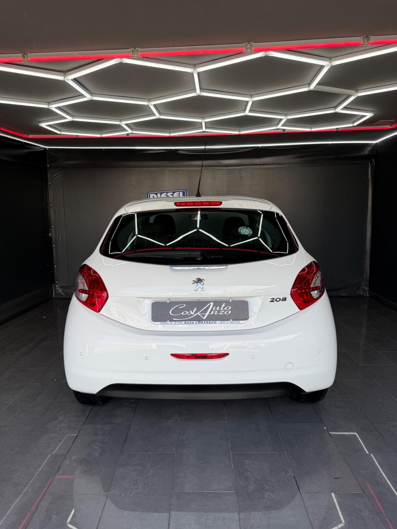 Peugeot 208 1.4 HDi 68 CV Allure