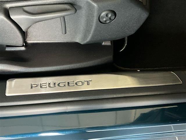 PEUGEOT 3008 1.6 HYBRID4 PHEV 300cv GT Pack 4x4 e-EAT8