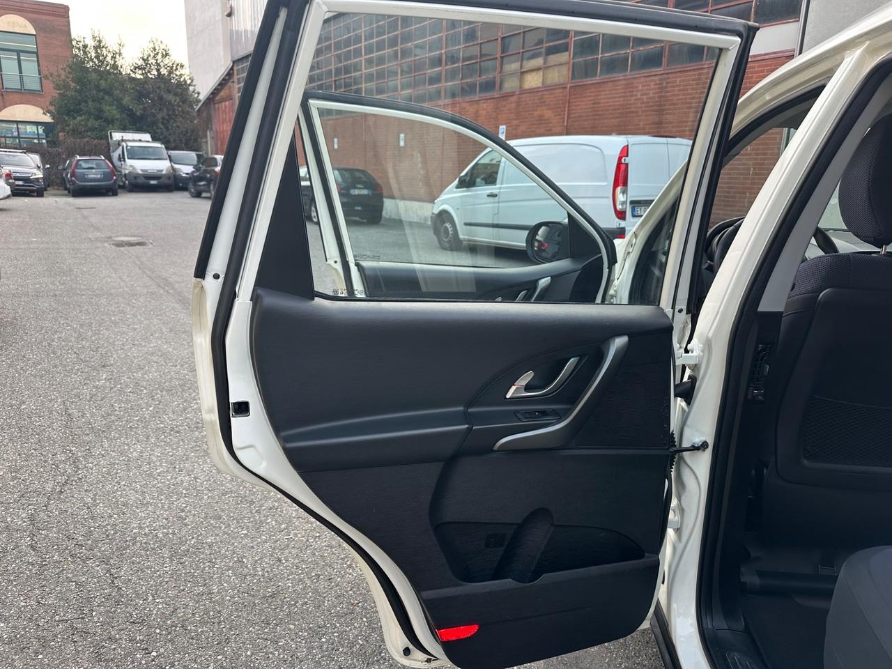 Mahindra XUV500 2.2 16V FWD W6 4x4 pochi km