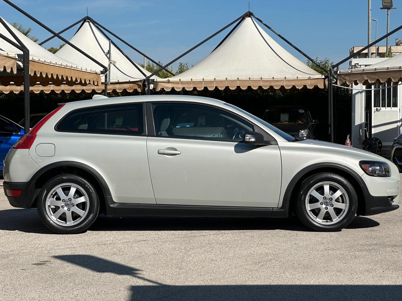 VOLVO C30 1.6 Momentum