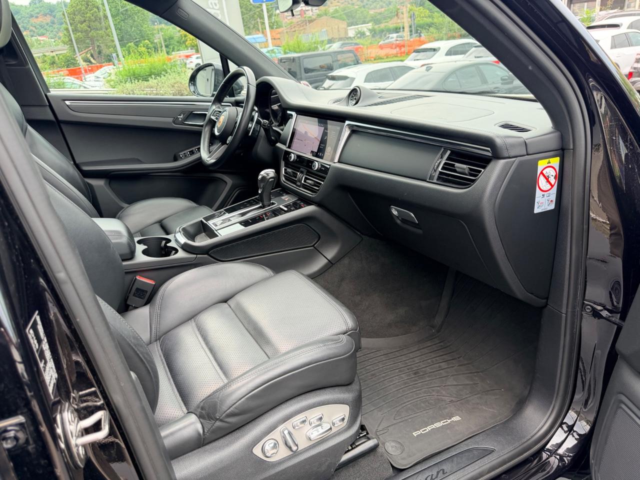 Porsche Macan 2.0 265cv in garanzia