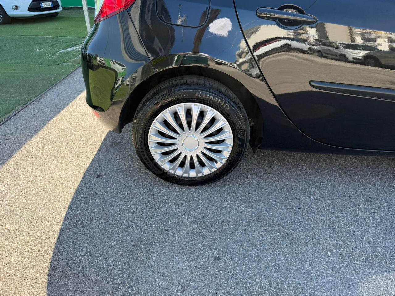 Renault Clio 1.2 16V 5 porte Dynamique