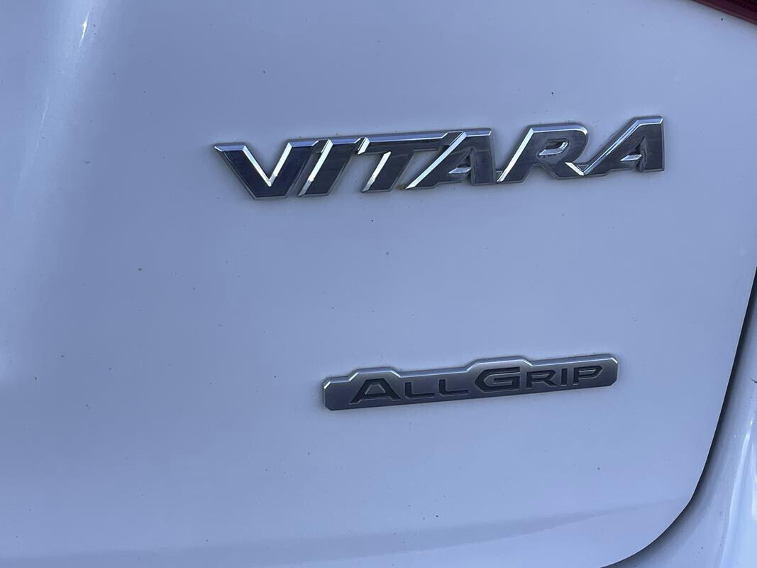 Suzuki Vitara 1.6 DDiS 4WD AllGrip V-Top Navigatore-Telecamera post.-Sedili Pelle-Alcantara