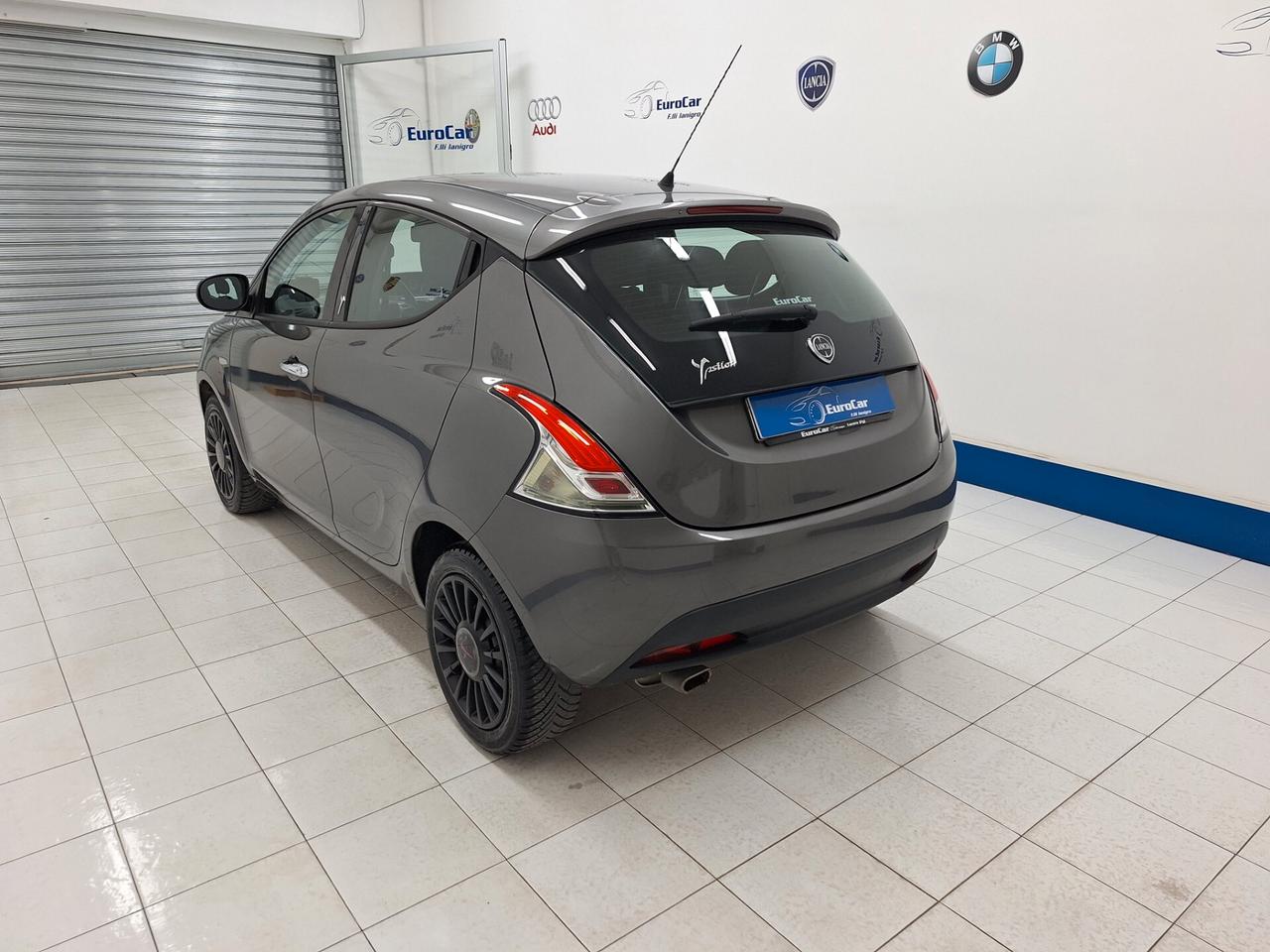Lancia Ypsilon 1.2 69cv Platinum