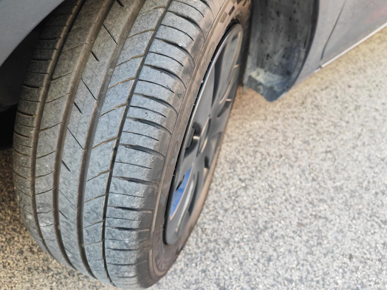 FORD FIESTA 1.4 TDI CV69 KW51 TITANIUM