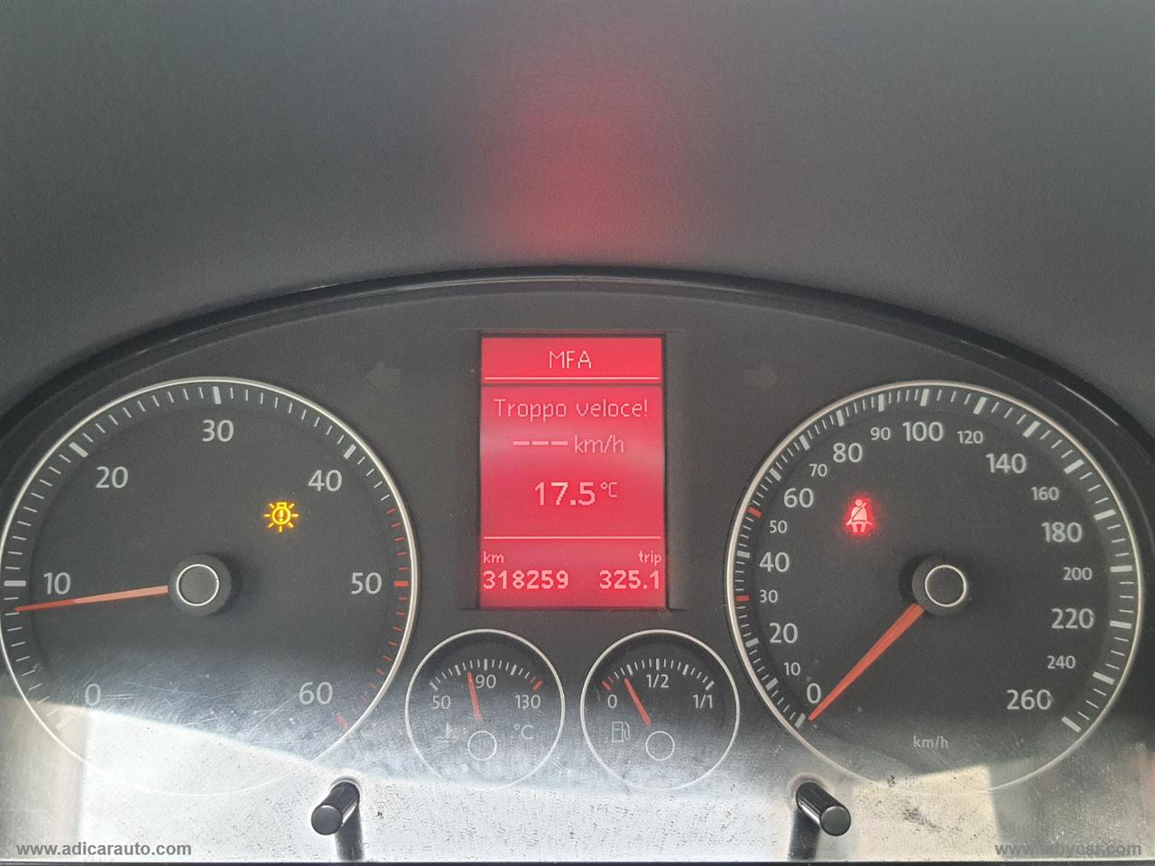 VOLKSWAGEN Touran 2.0 TDI DPF 7 POSTI