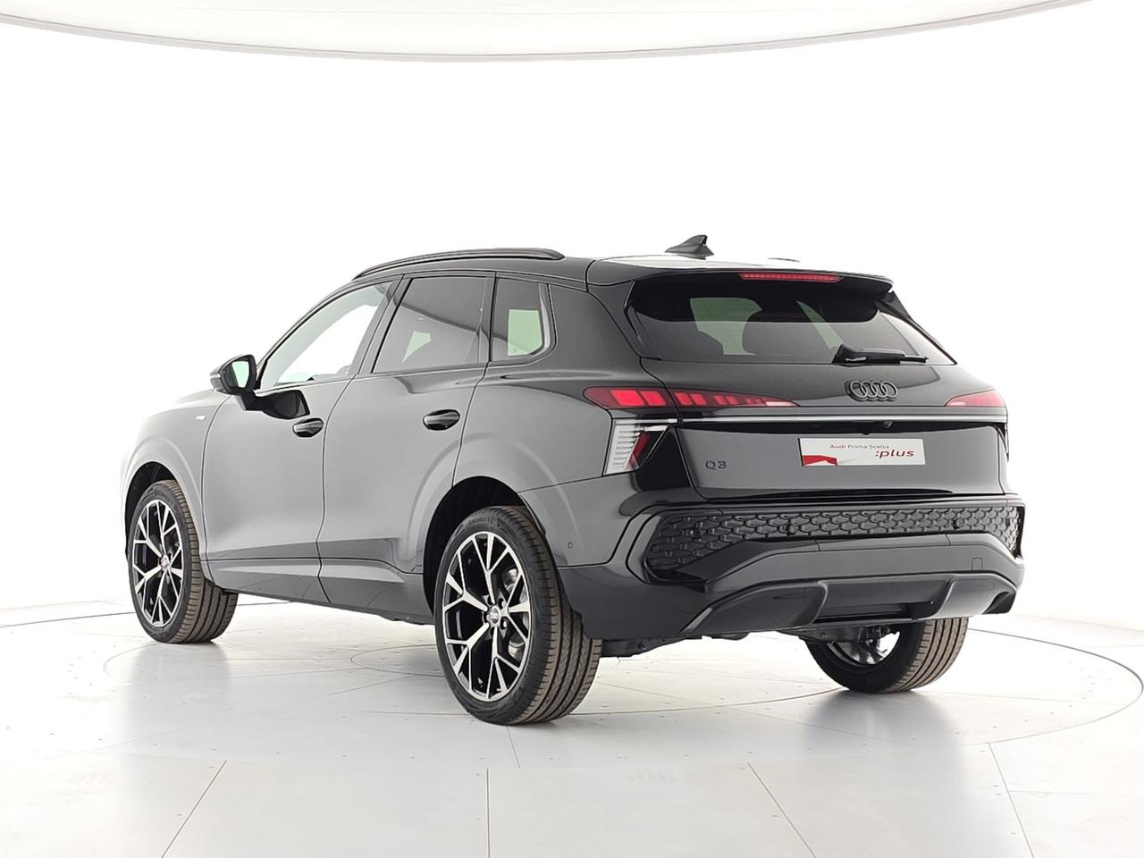 Audi Q3 1.5 tfsi mhev s line edition 150cv s-tronic