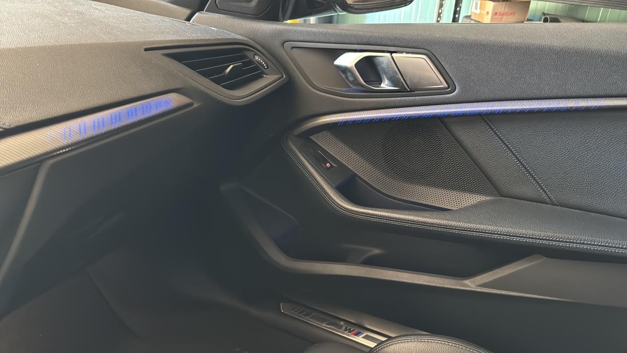 Bmw 118 118d 5p. Msport