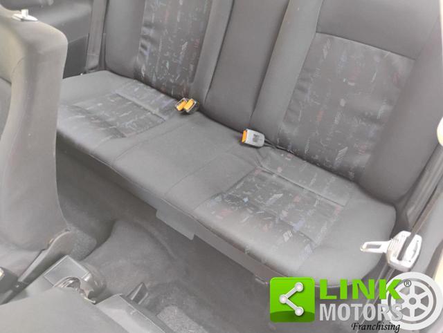VOLKSWAGEN Golf 2.0 16V cat 3p GTI