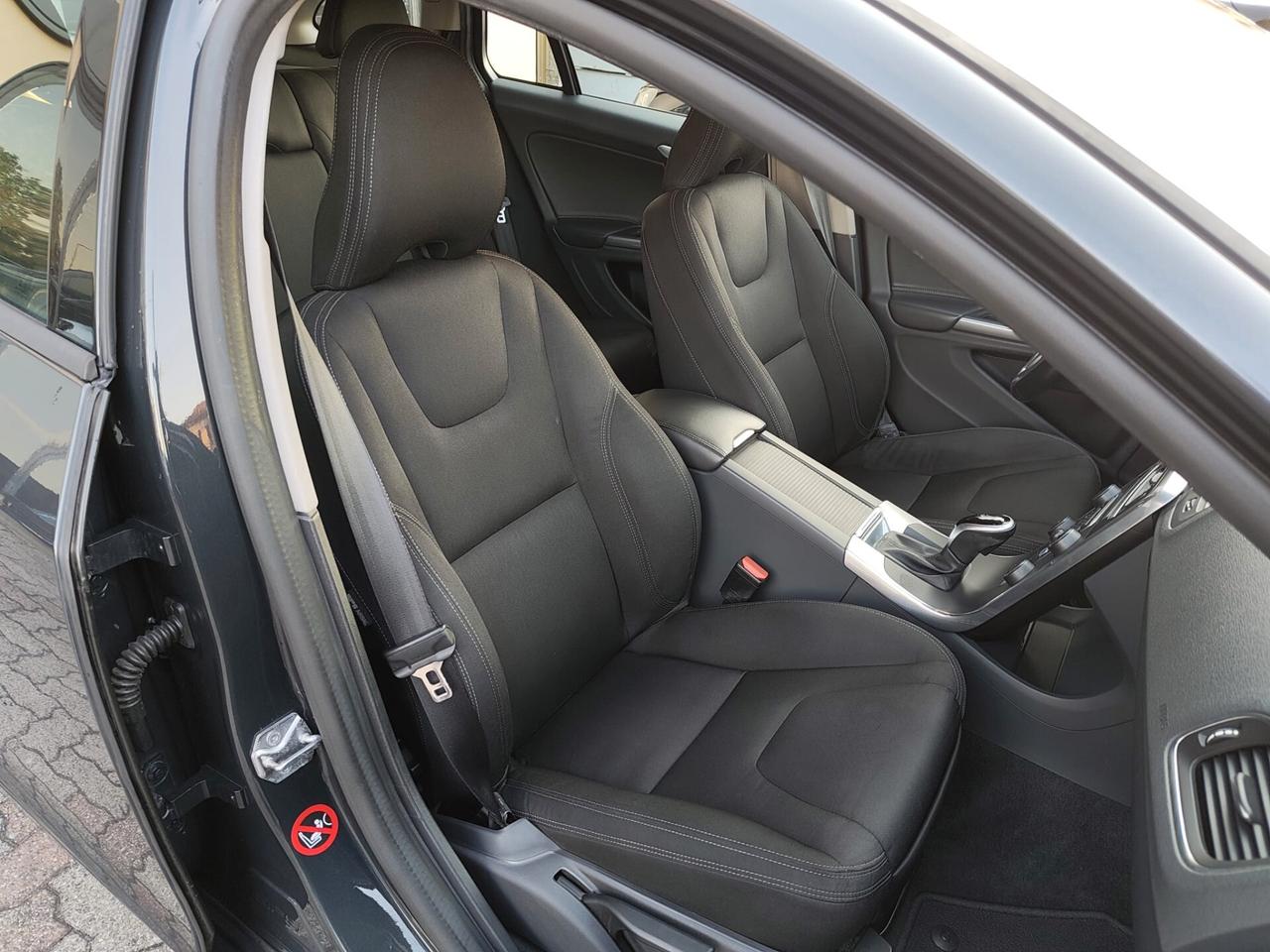 Volvo V60 D2 Geartronic E6 NEOPATENTATI