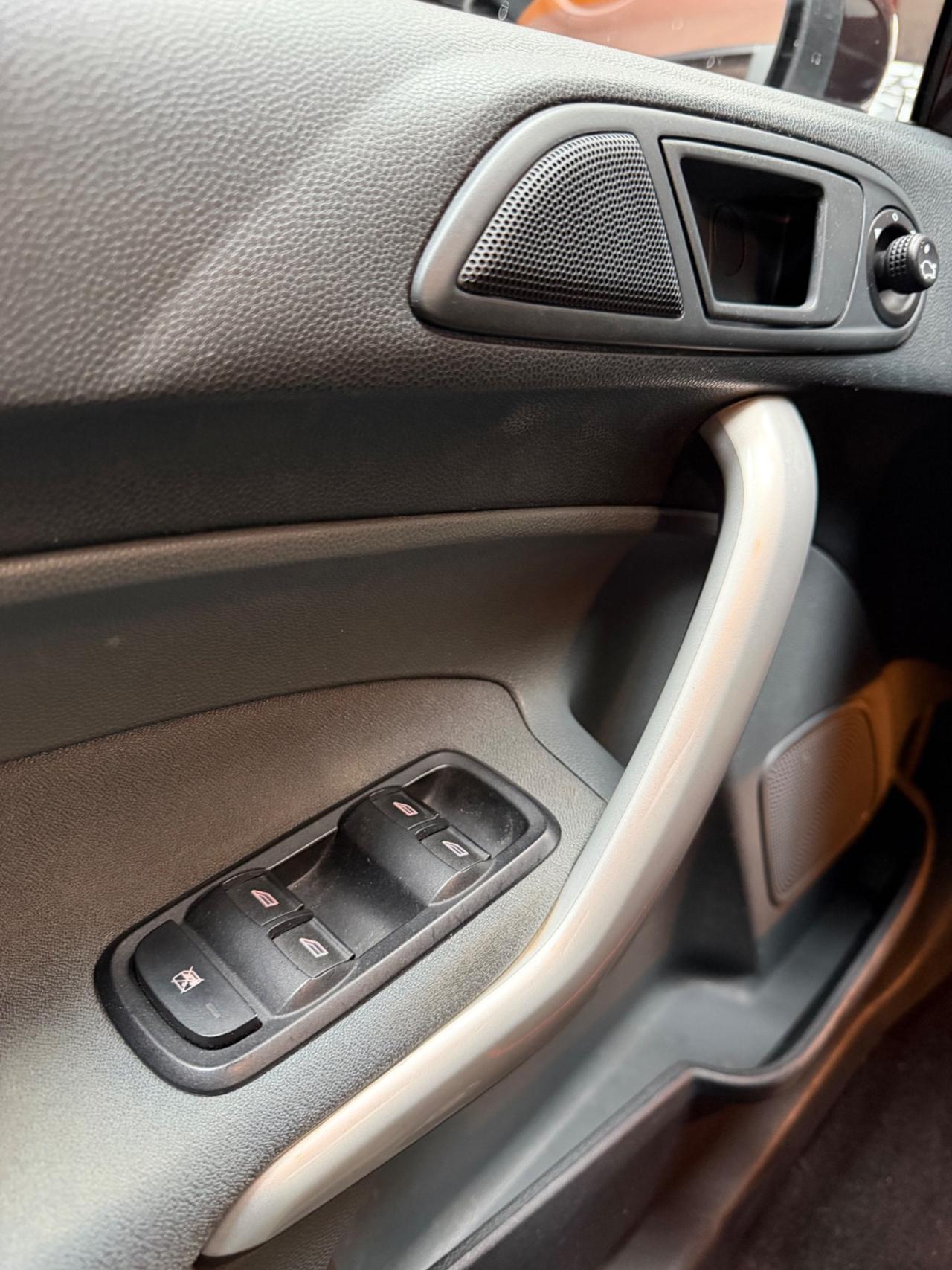 Ford Fiesta 1.2 Neopatentati Euro 5