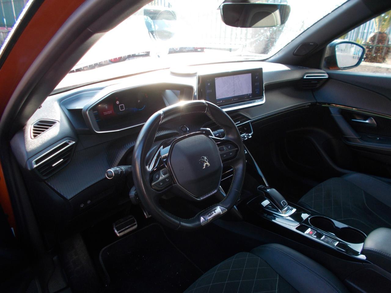 Peugeot 2008 PureTech 155 S&S EAT8 GT Pack